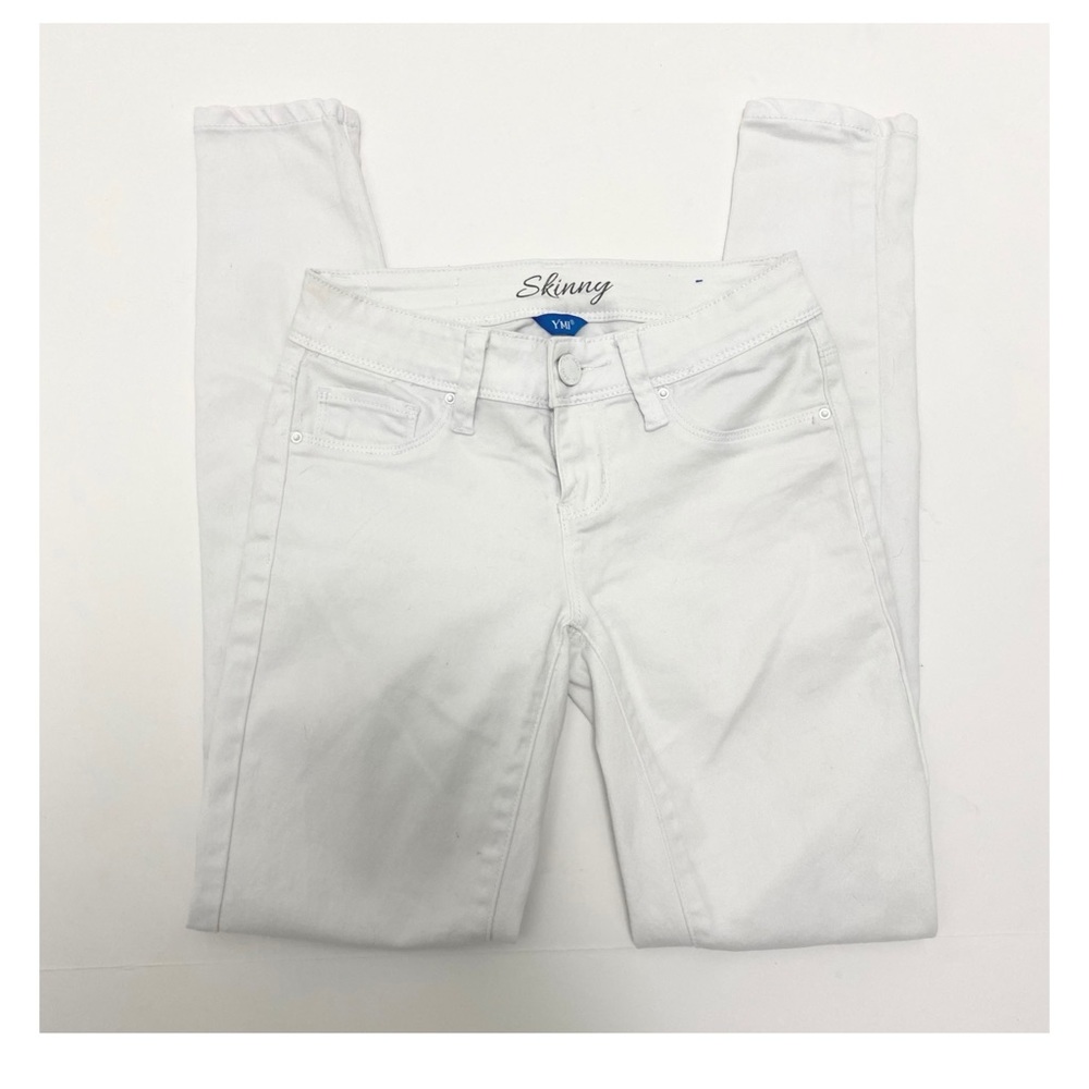 YMI Skinny Leg, White Jeans size 1
